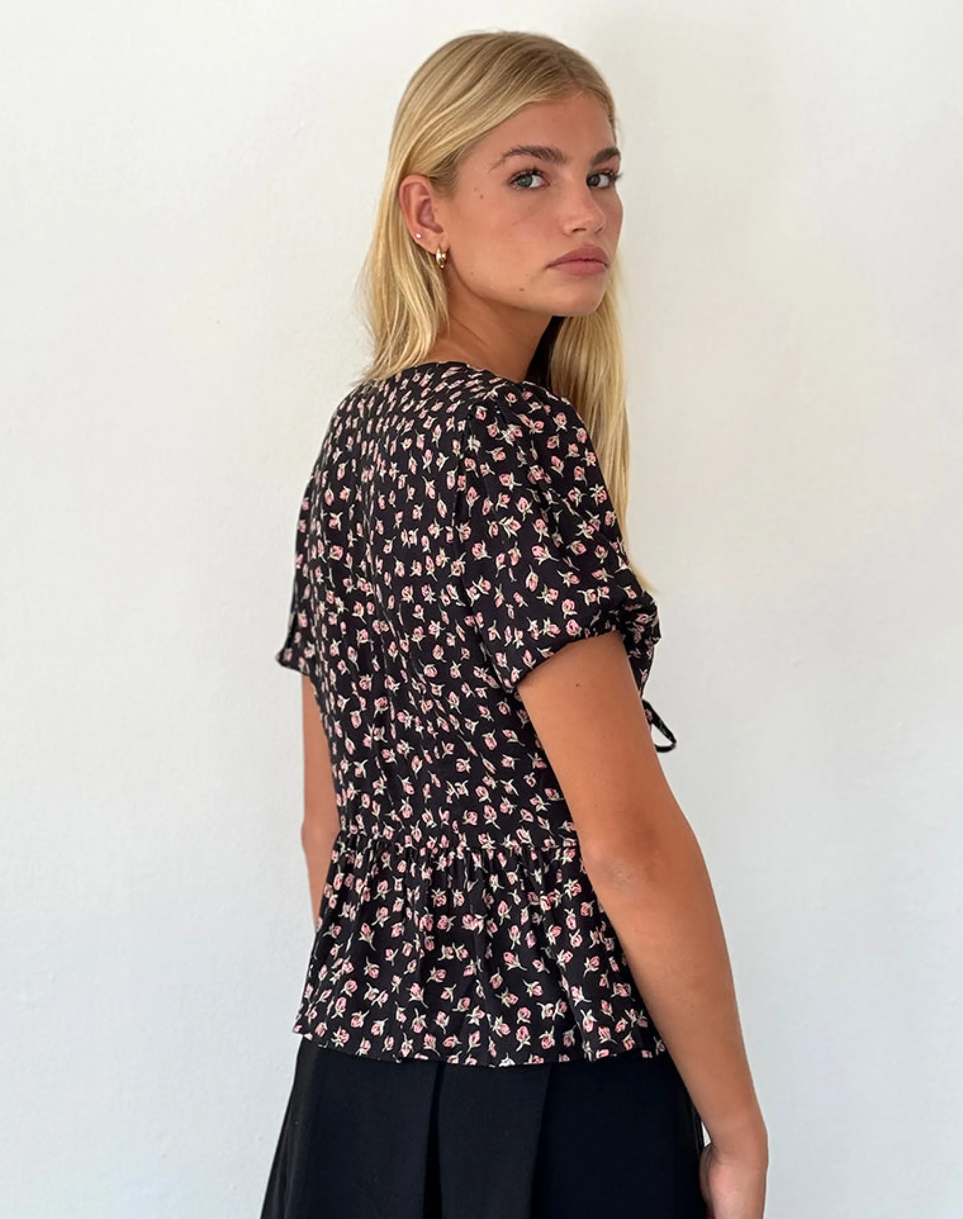 Motel Rocks Shirts And Blouses | Printed Tops-Ajasi Blouse in Red Rose Ditsy Black RedRoseDitsyBlack