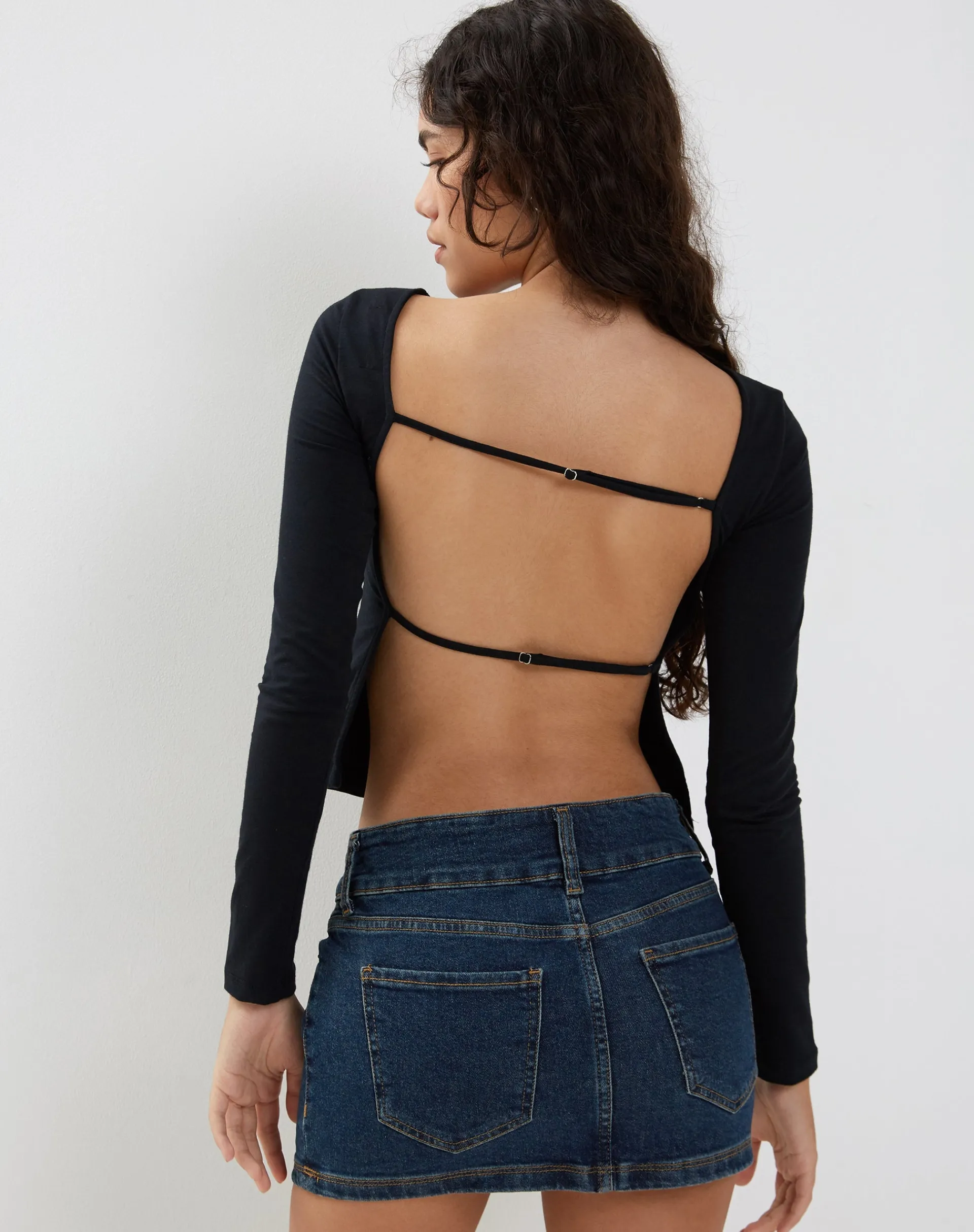 Motel Rocks Basics-Ansita Long Sleeve Top in Black
