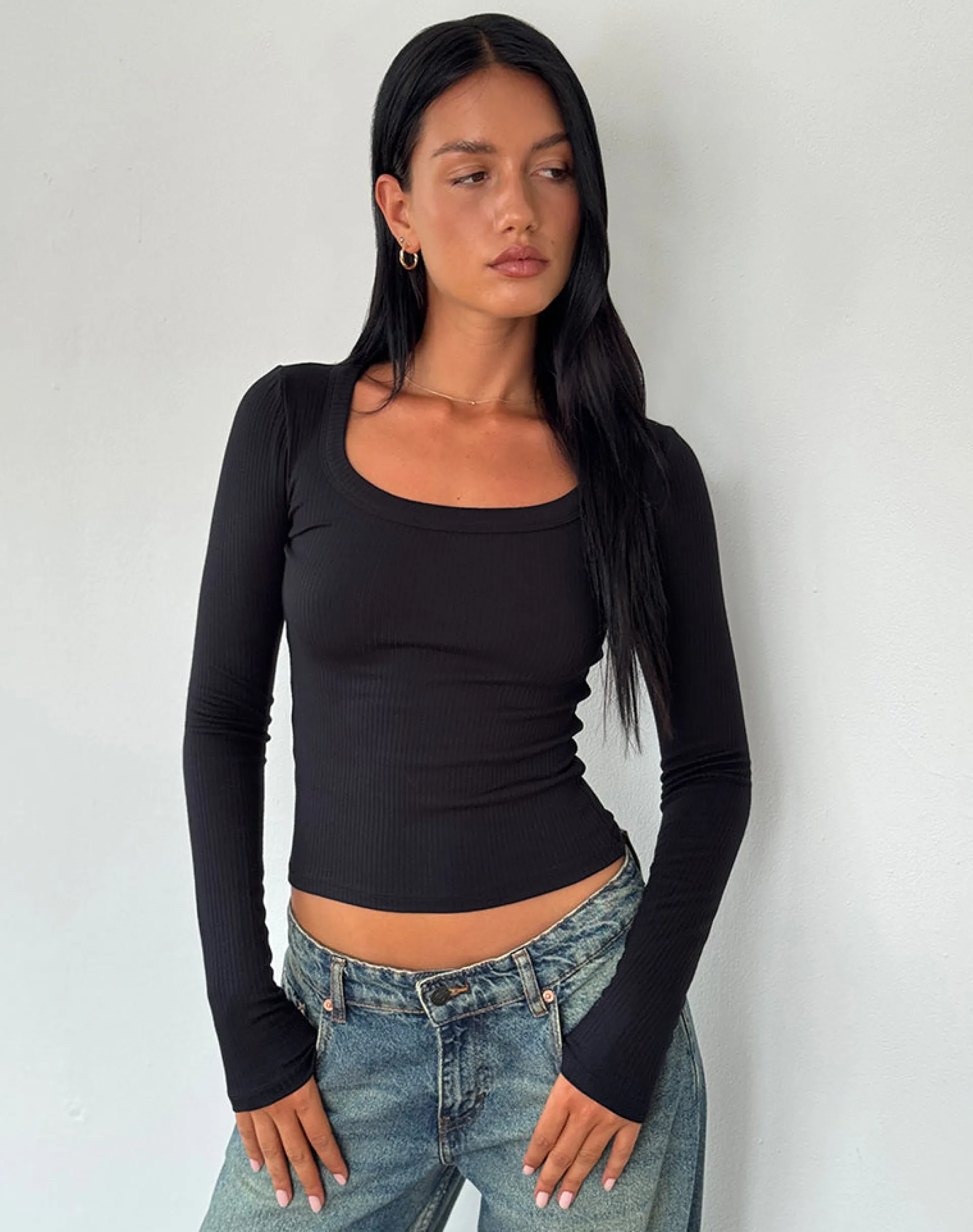 Motel Rocks Basics | Basic Tops-Binlo Extra Long Sleeve Top in Black