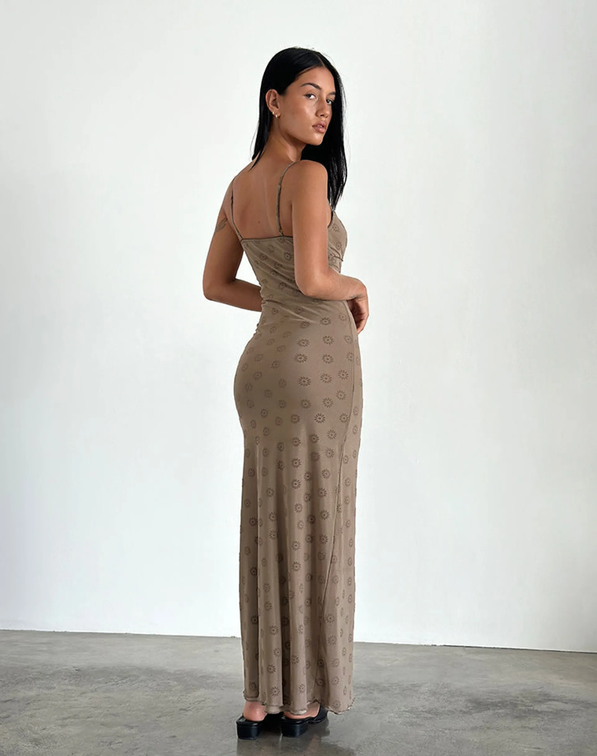 Motel Rocks Printed Dresses | Bodycon Dresses-Darsih Maxi Dress in Daisy Flock Light Brown daisyflocklightbrown