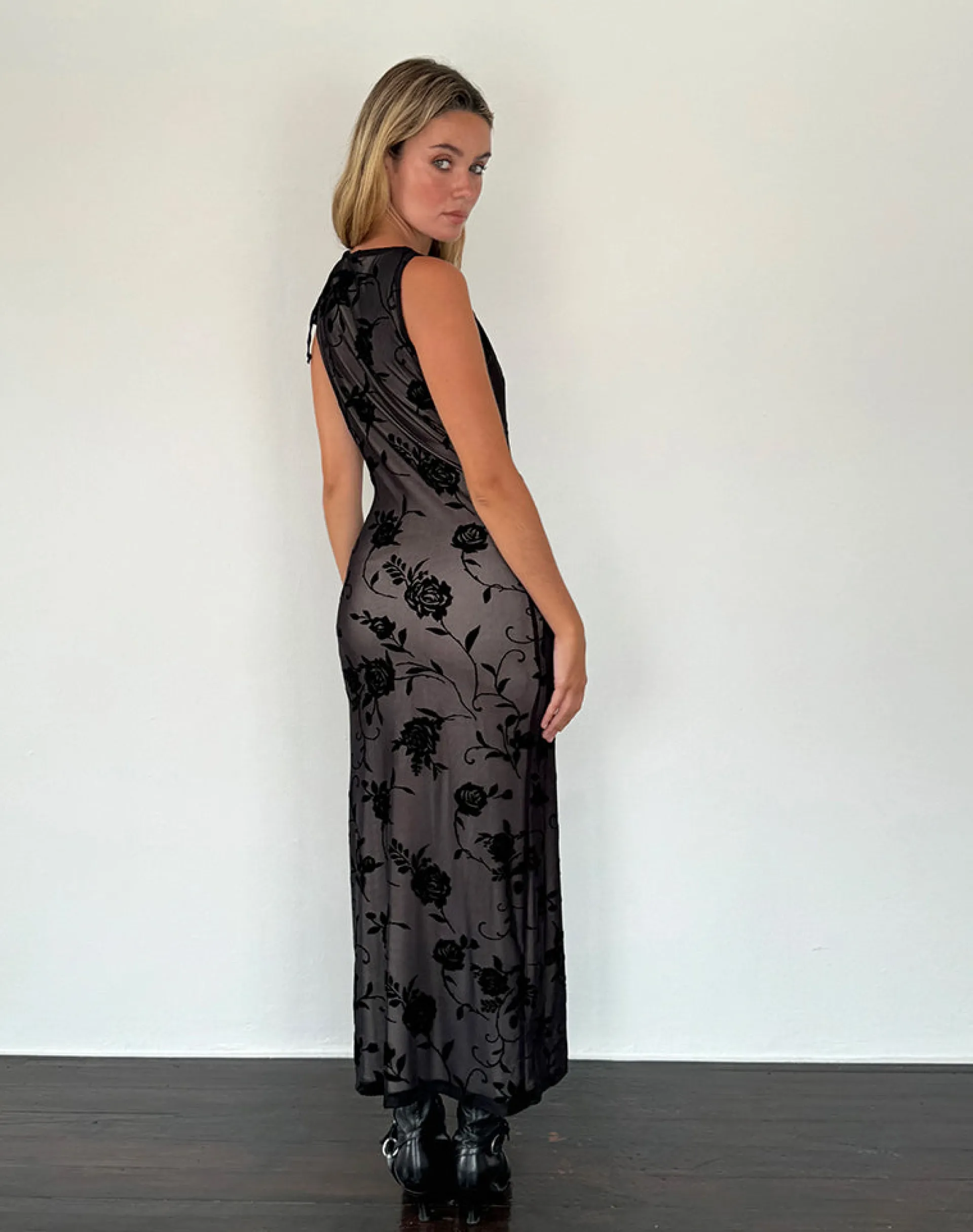 Motel Rocks Printed Dresses | Bodycon Dresses-Estoria Midi Dress Black Rose Flock
