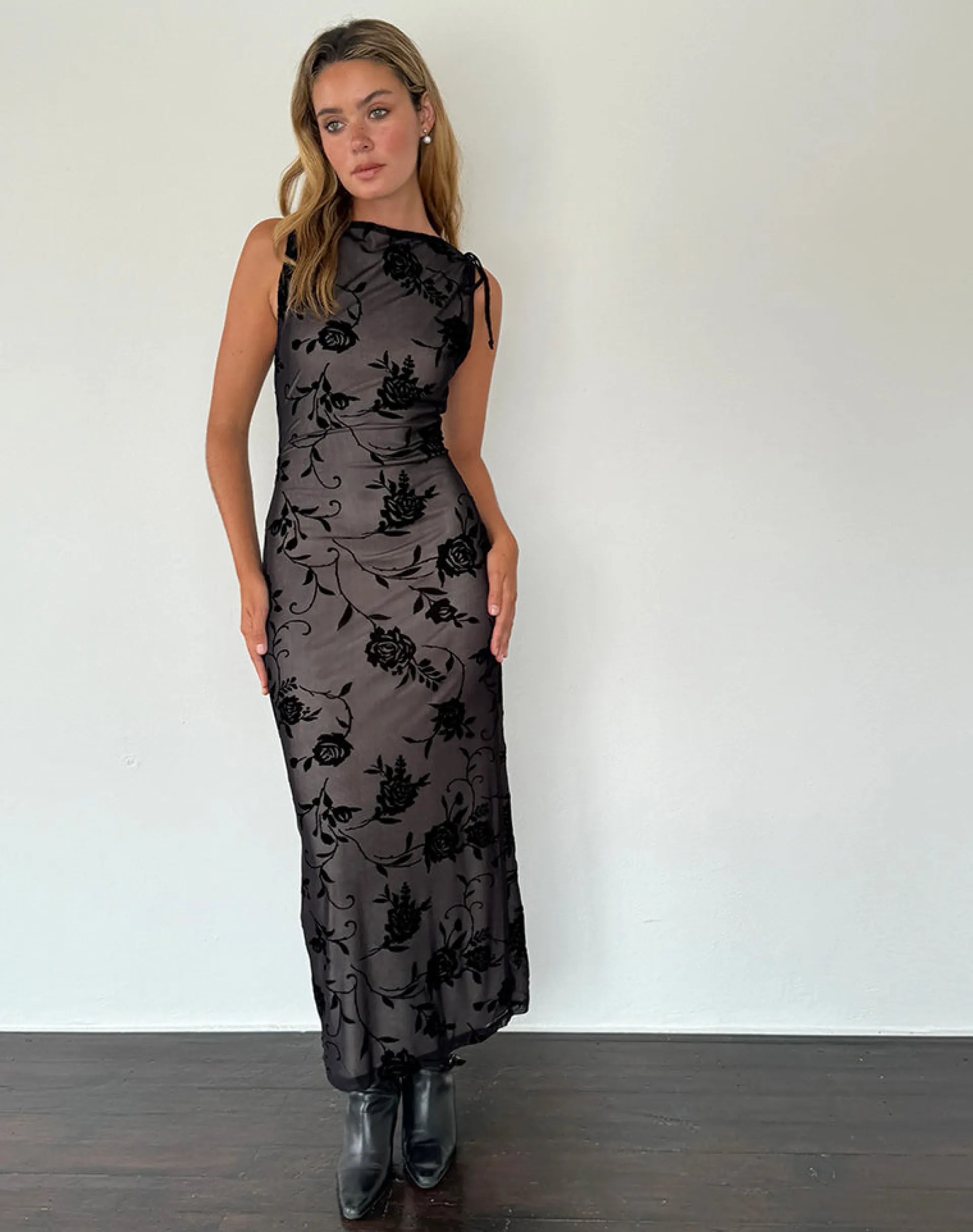 Motel Rocks Printed Dresses | Bodycon Dresses-Estoria Midi Dress Black Rose Flock