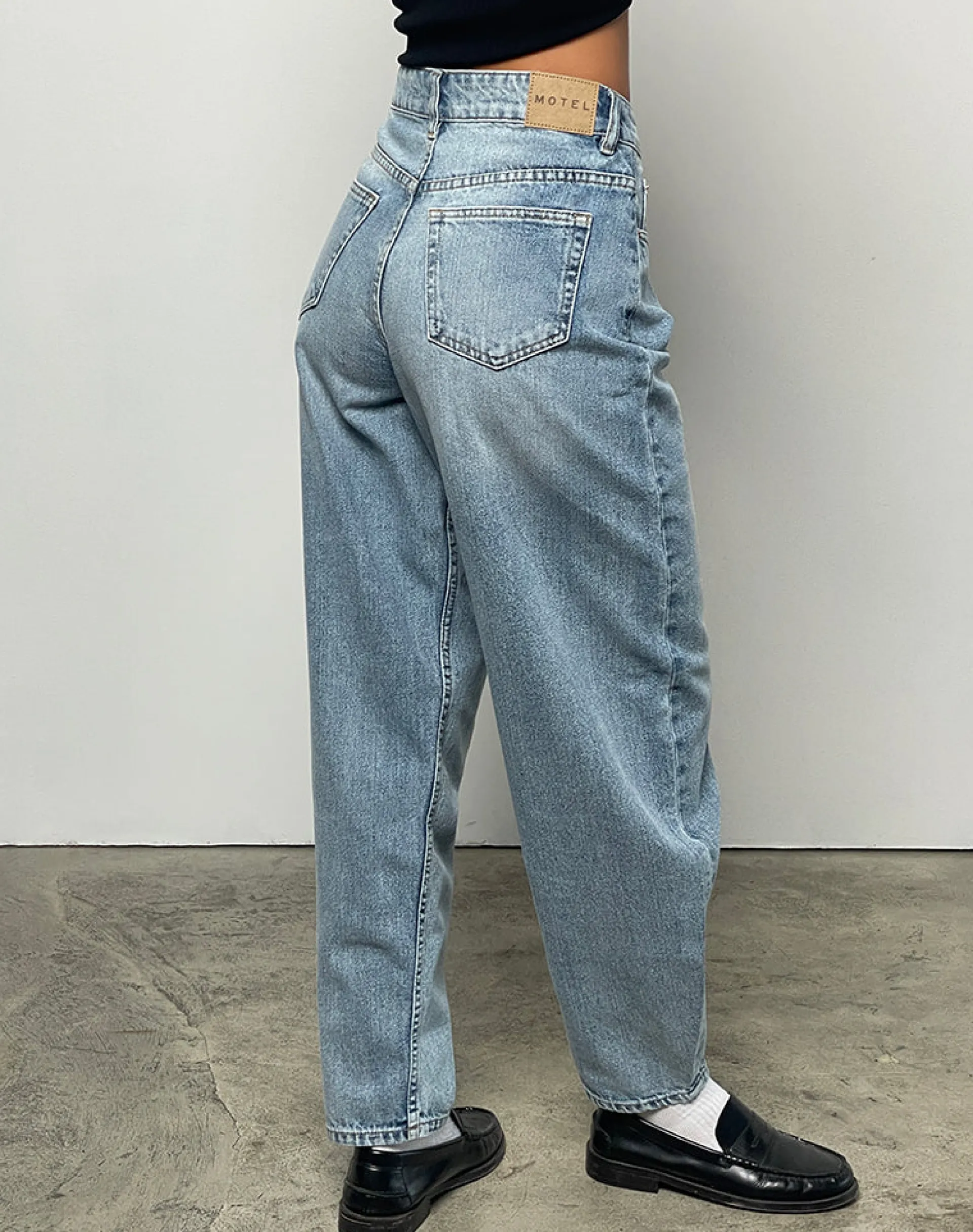Motel Rocks Wide Leg Pants | Jeans-High Rise Barrel Jean in Bleu