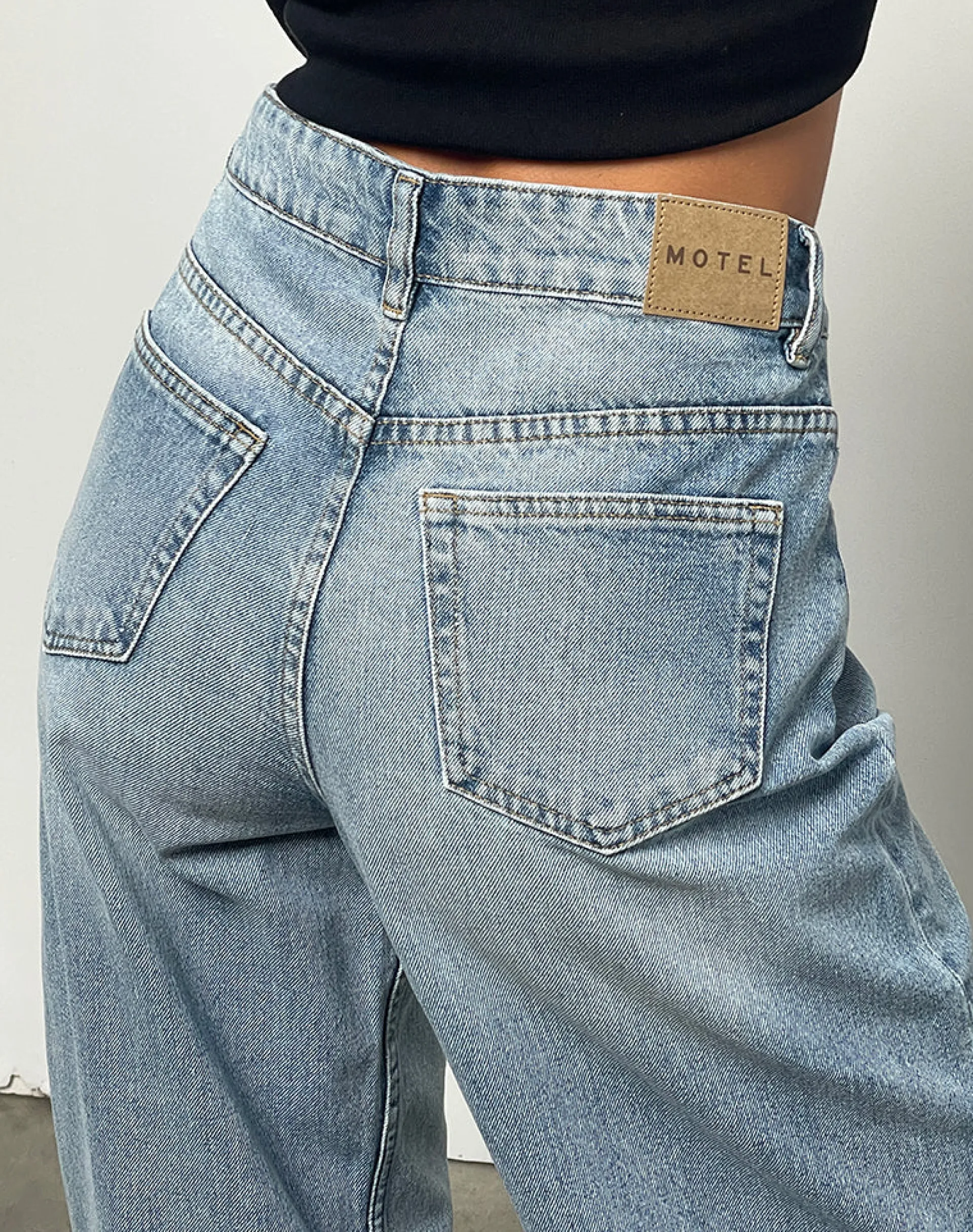 Motel Rocks Wide Leg Pants | Jeans-High Rise Barrel Jean in Bleu