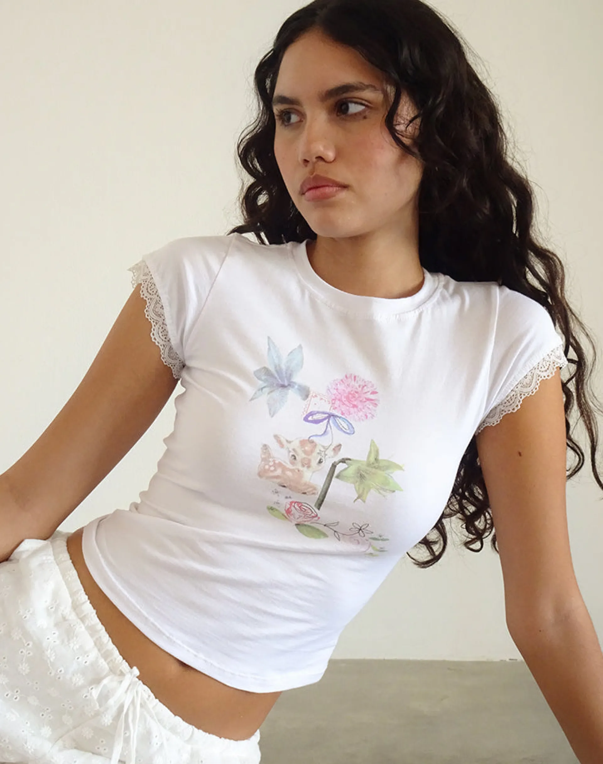 Motel Rocks Basic Tops | Printed Tops-Izzy Top in White Floral Bunch WhiteFloralBunch