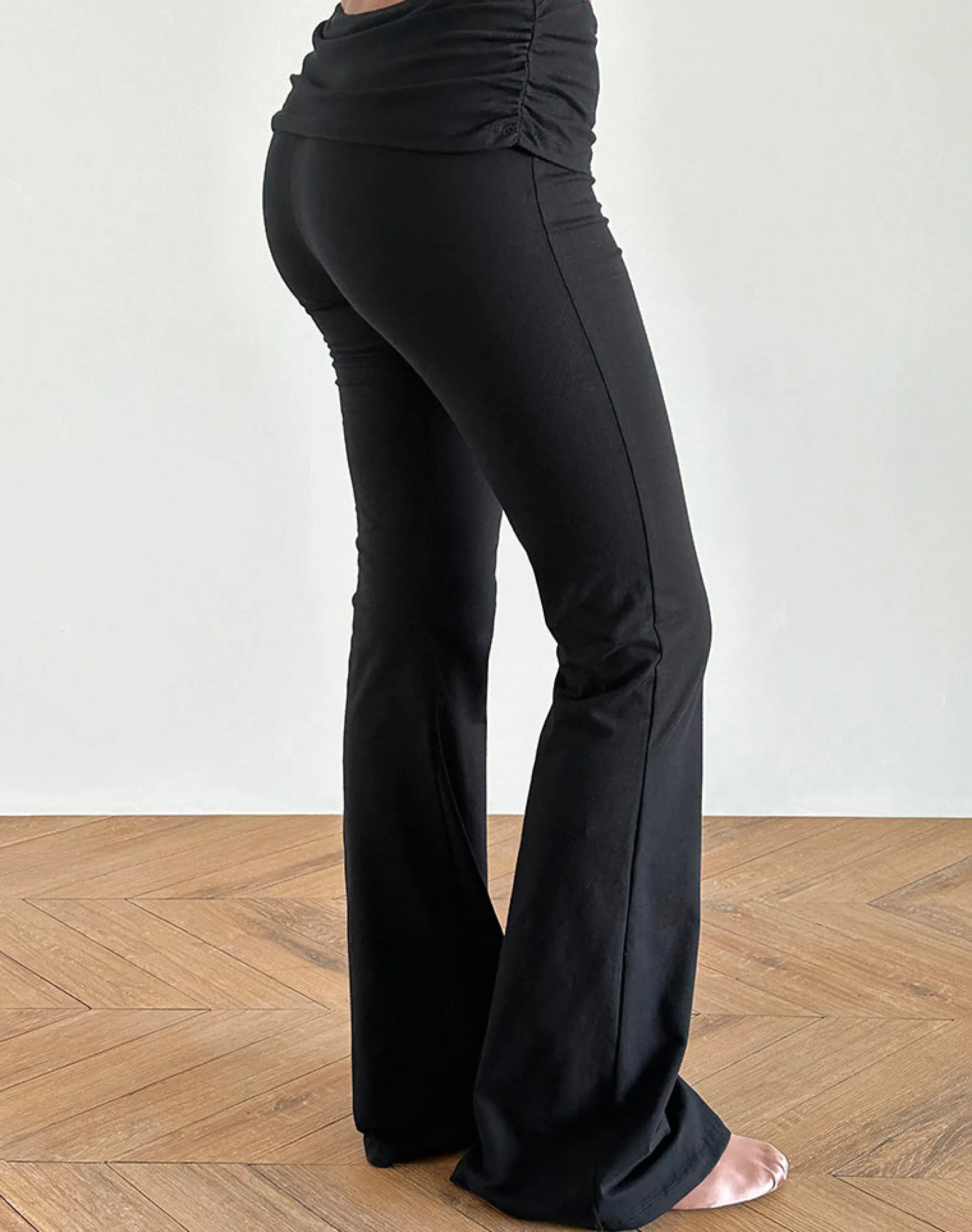 Motel Rocks Basics-Jacita Flare Trouser in Black