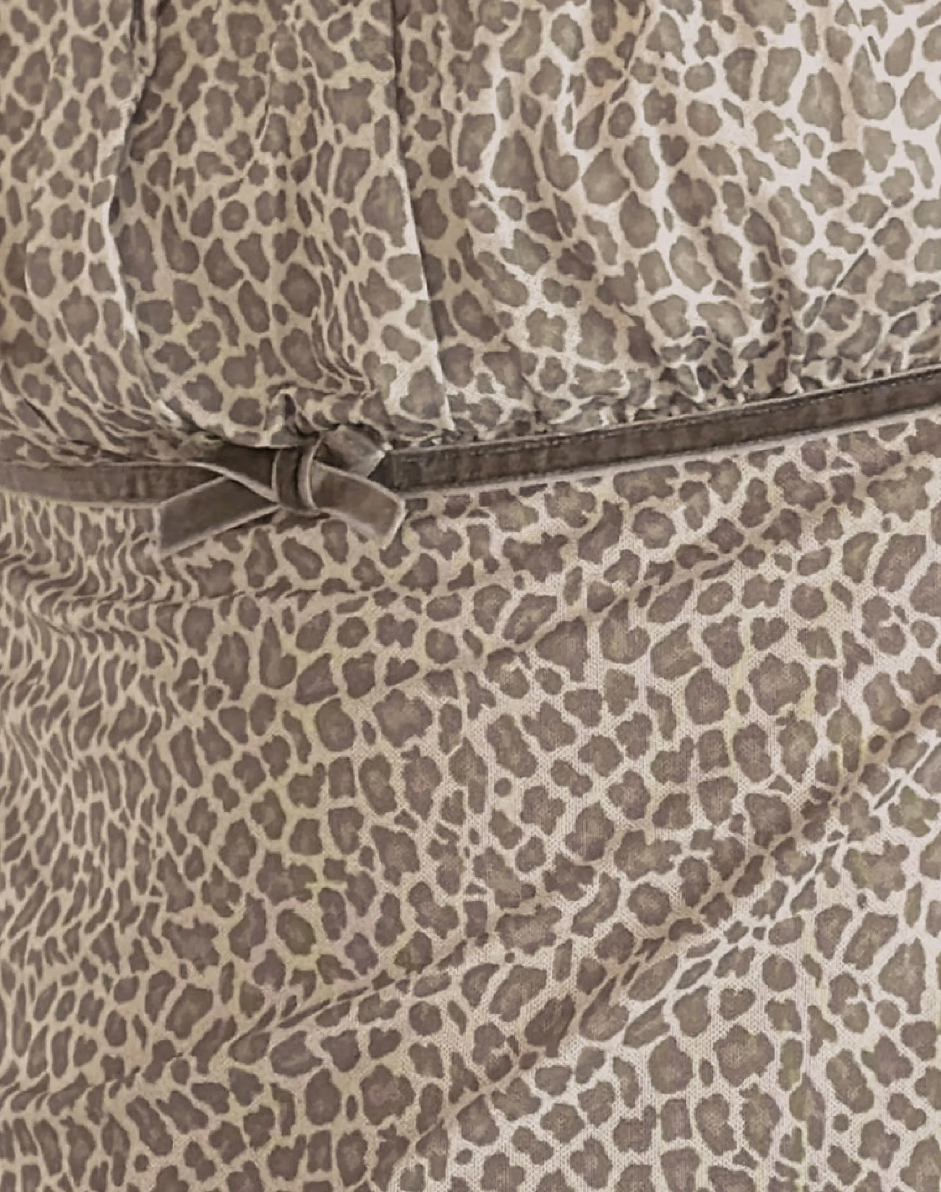 Motel Rocks Shirts And Blouses | Printed Tops-Jarji Blouse in Dainty Leopard Light Brown