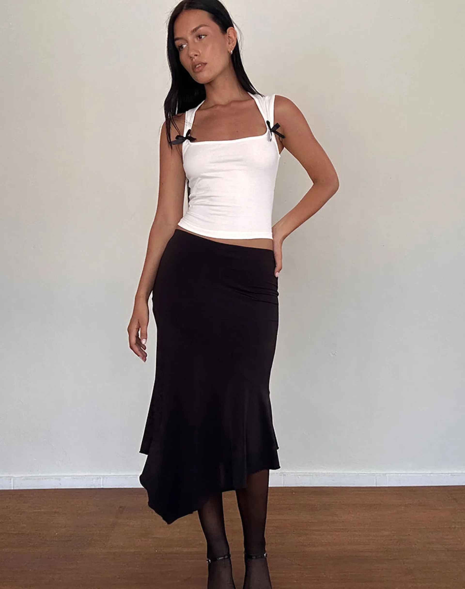 Motel Rocks Basics | Basic Tops-Jiniso Crop Top in Off White with Black Bows OffWhitewithBlackBows