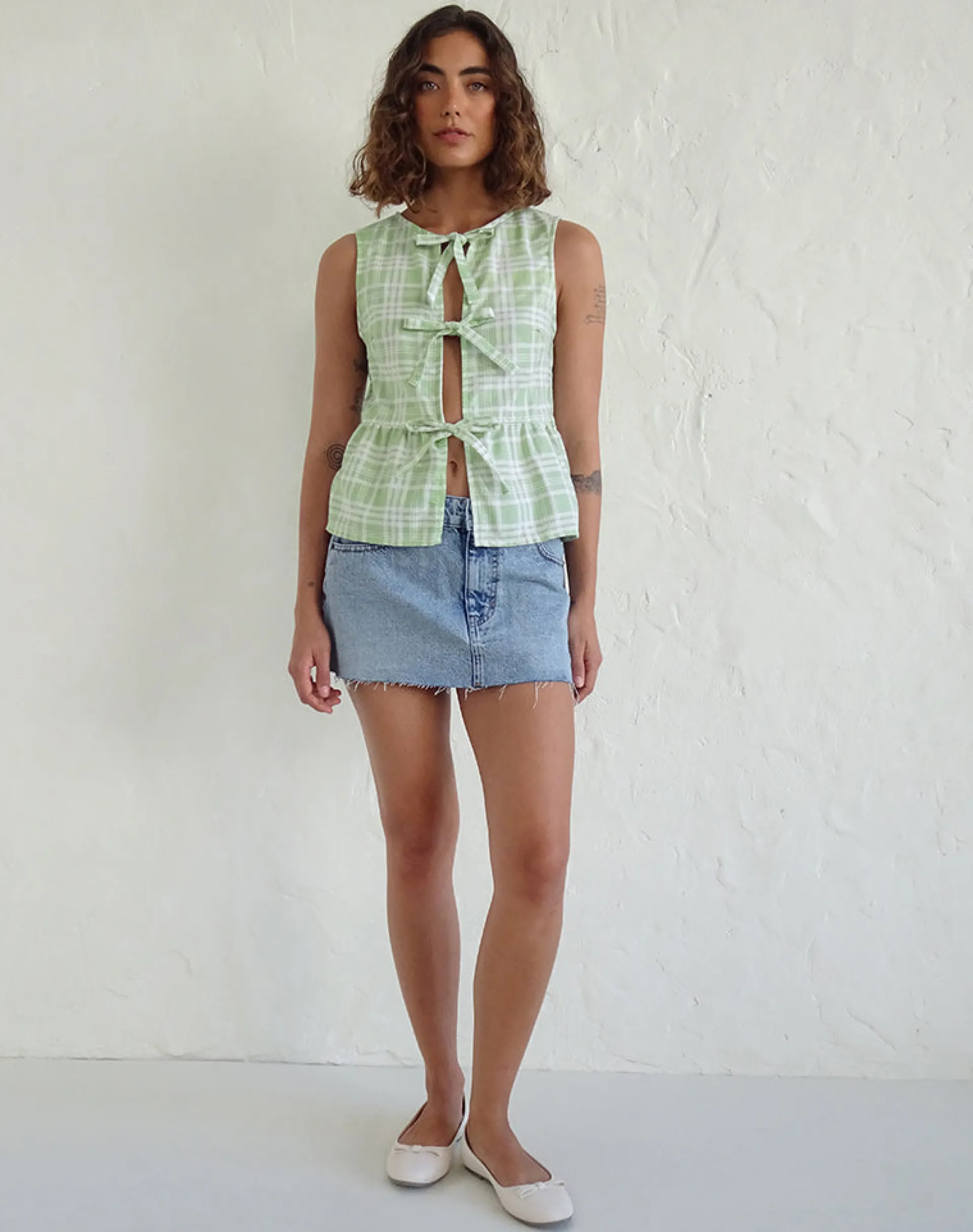 Motel Rocks Printed Tops | Strappy Tops-Kayvata Tie Front Top in Table Cloth Neo Mint TableClothNeoMint