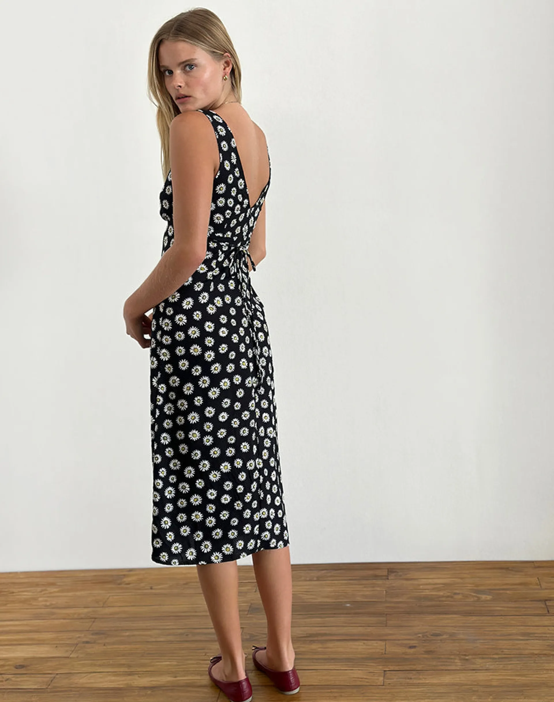 Motel Rocks Printed Dresses | Day Dresses-Lisheva Midi Dress in Grunge Daisy Black GrungeDaisyBlack