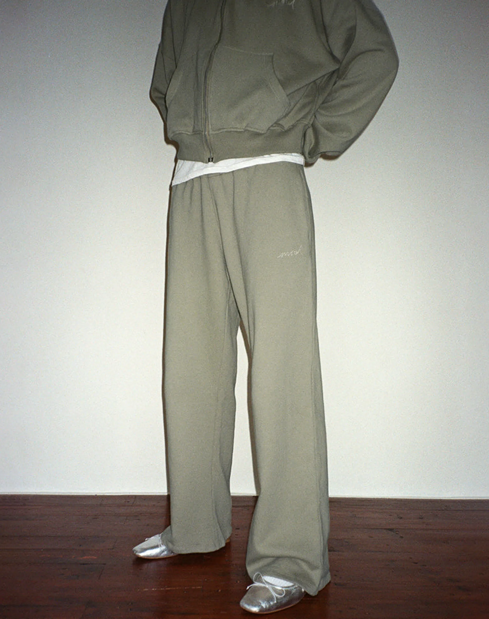 Motel Rocks Co-Ords-Loose Jogger in London Fog with Ivory 'MOTEL' Embroidery LondonFogwithIvory'MOTEL'Embroidery