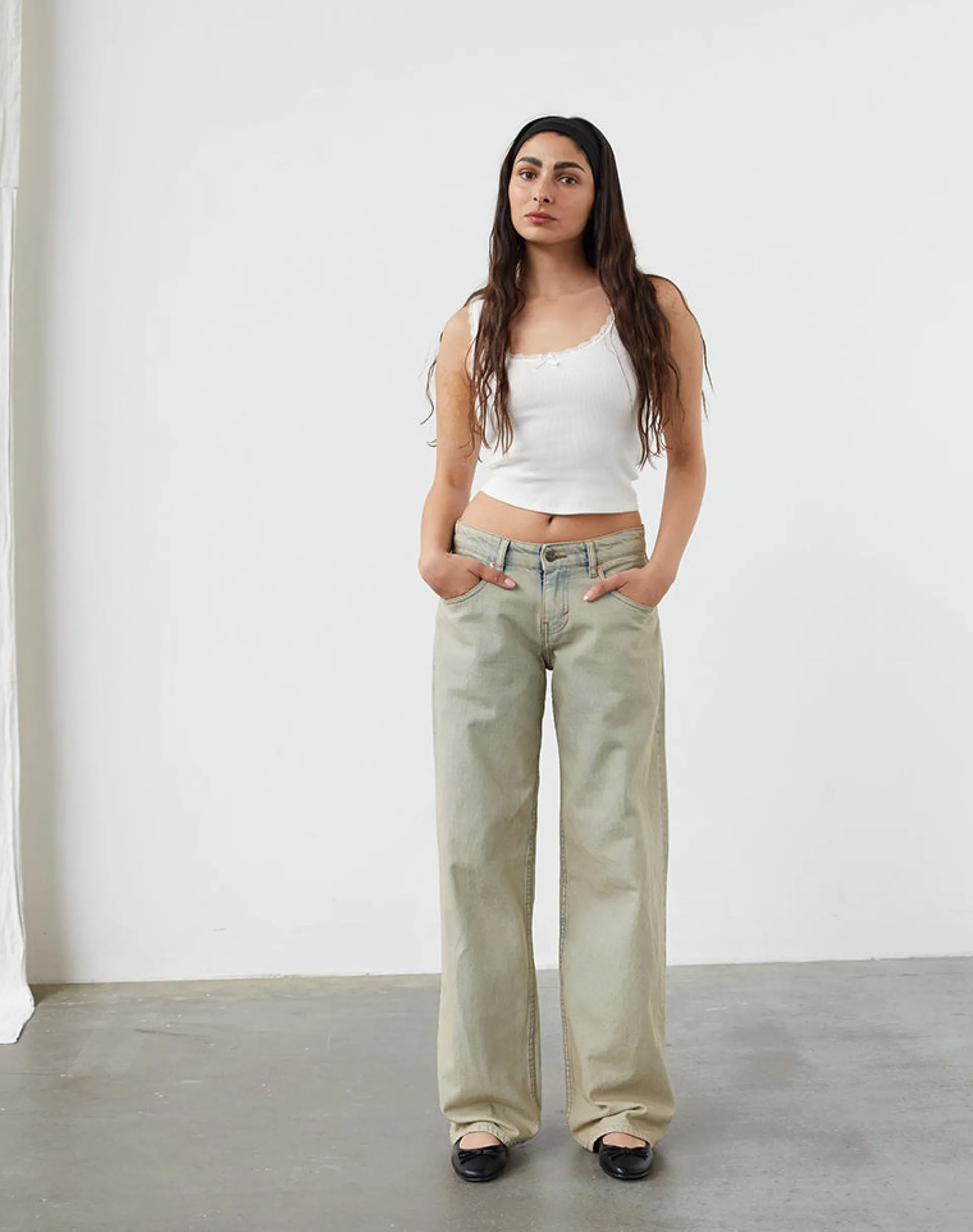 Motel Rocks Low Rise Pants | Jeans-Low Rise Parallel Jeans in Desert Sand Wash dessertsandwash