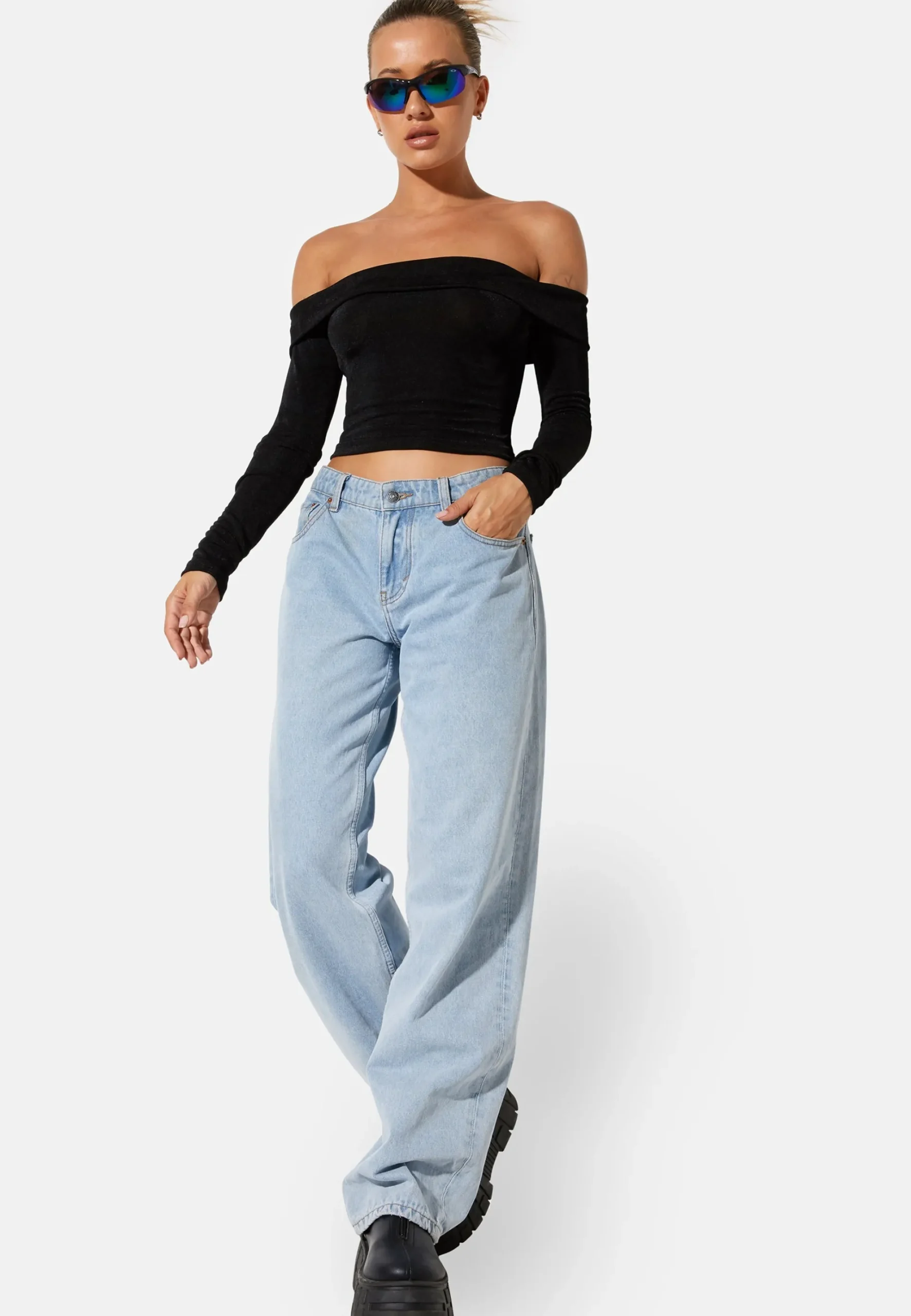 Motel Rocks Basics | Basic Tops-MOTEL X OLIVIA NEILL Nasari Crop Top in Crepe Black CrepeBlack