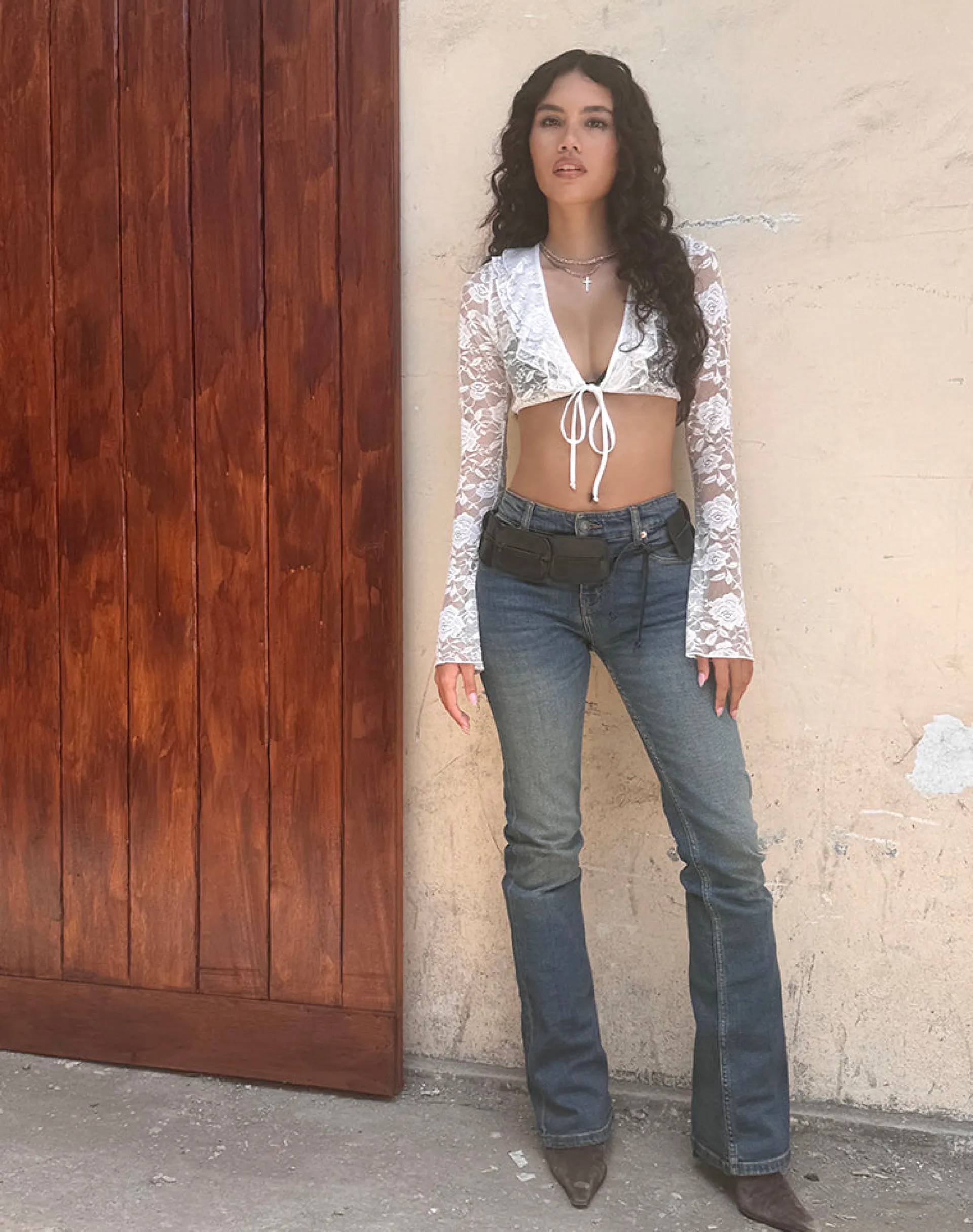 Motel Rocks Cardigans | Long Sleeve Tops-Raine Unlined Cardigan in Ivory Big Rose Lace