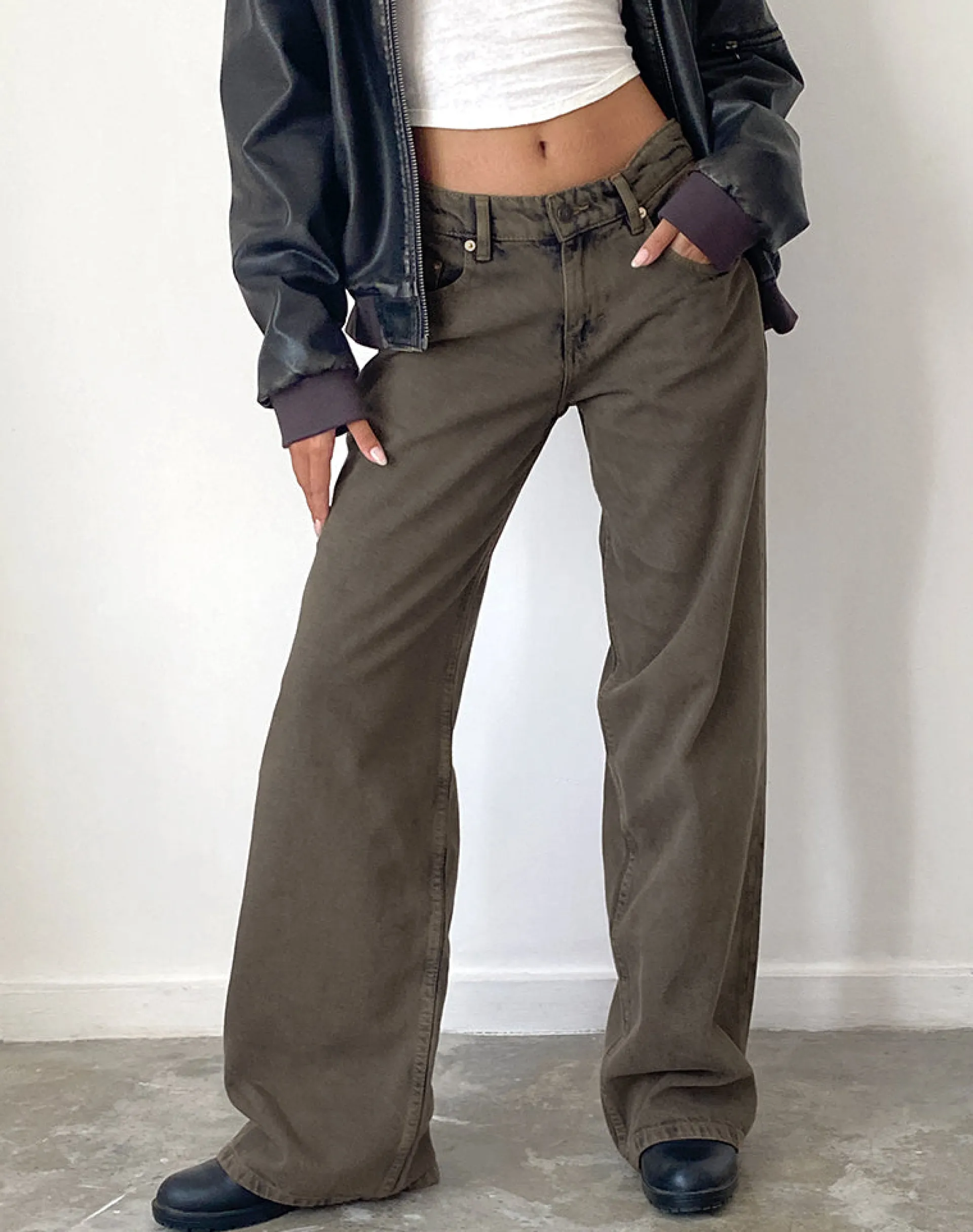 Motel Rocks Jeans | Roomy Jeans-Roomy Extra Wide Low Rise Jeans in Dark Black Sand DarkBlackSand