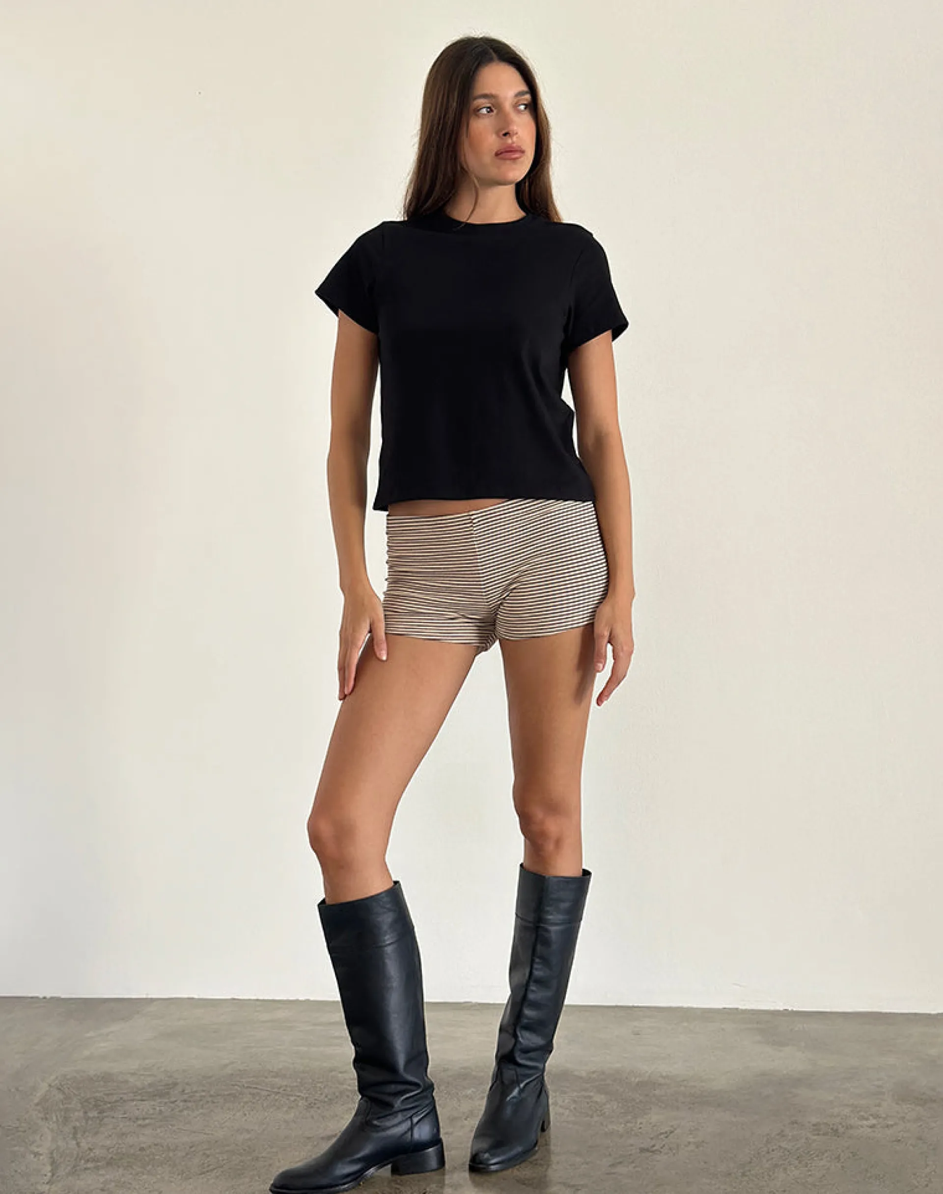 Motel Rocks Basics | Basic Tops-Sakha Boxy Top in Plain Black PlainBlack