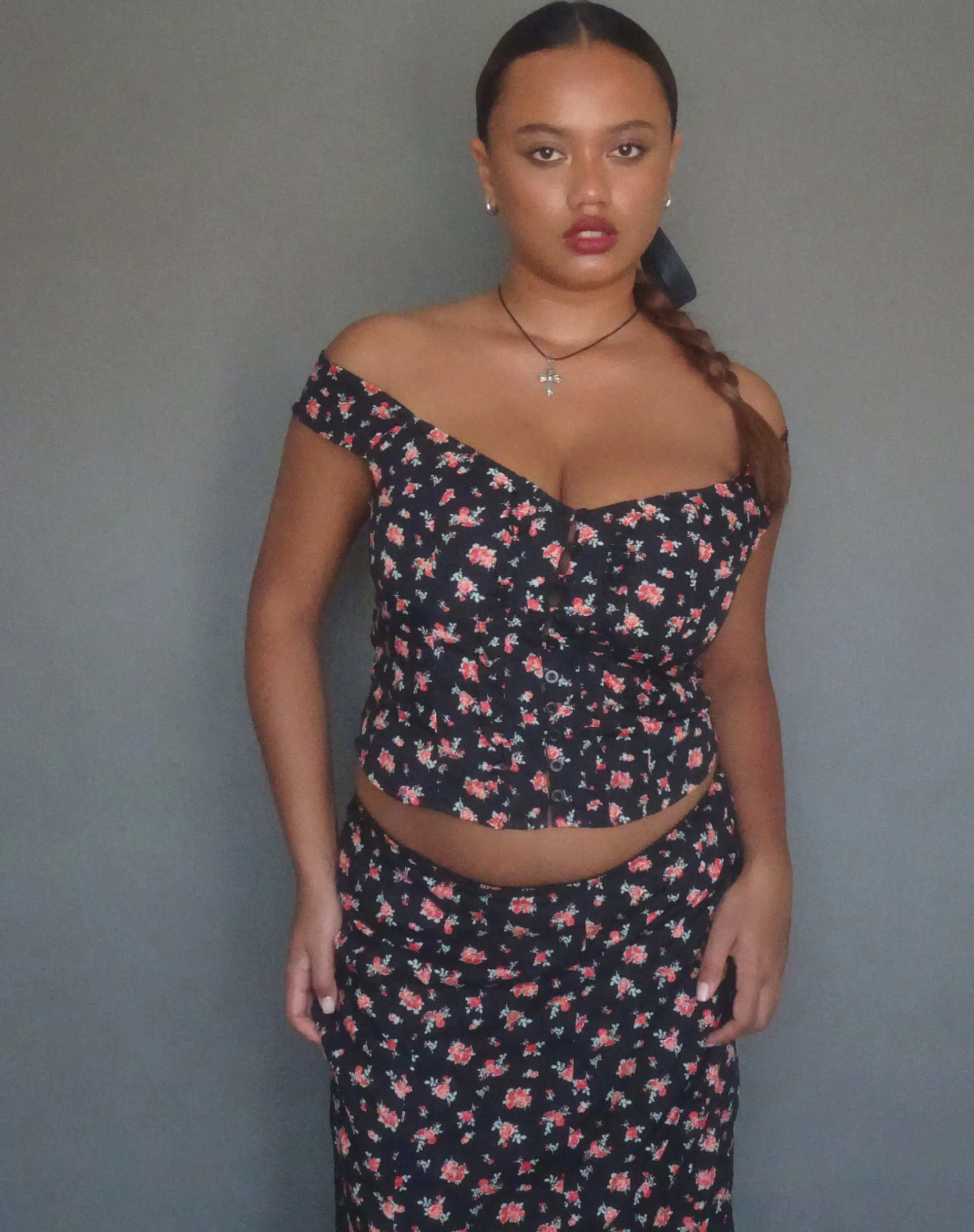 Motel Rocks Printed Tops-Uhuy Bardot Crop Top in Flowing Rose Black