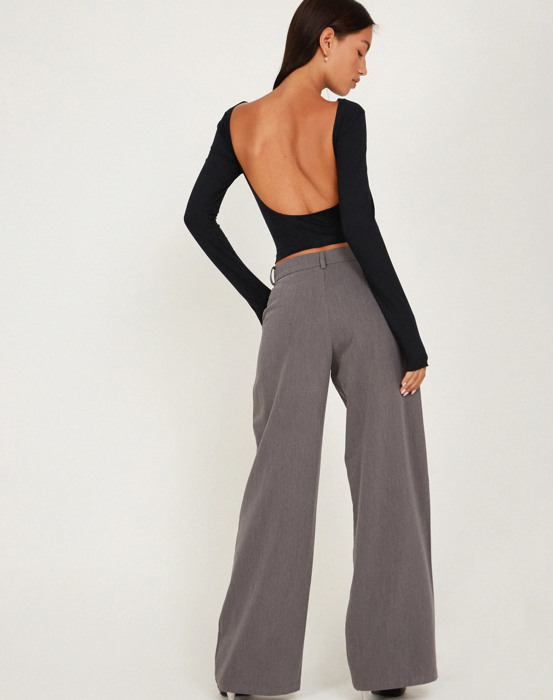 Motel Rocks Basics-Xiabon Long Sleeve Crop Top in black